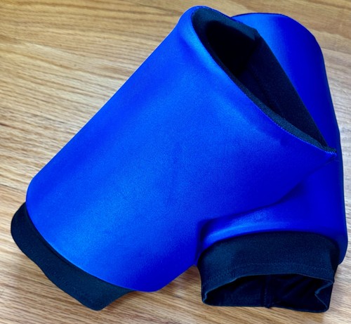 Men pro wrestling knee - pro,