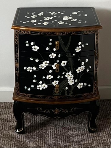Chinese oriental black lacquer - black,