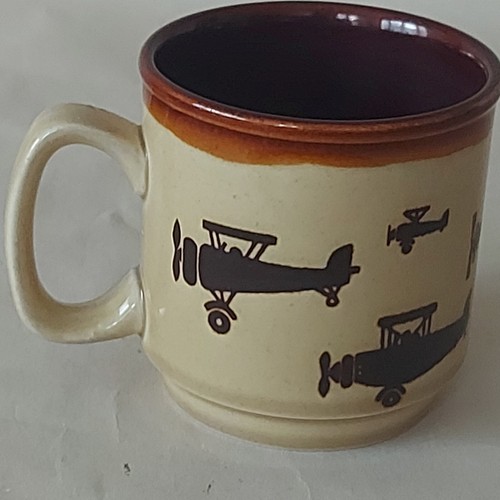 Biltons mug depicting - mug, bi