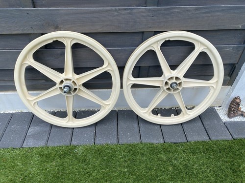 Six spoke skyways - spoke,