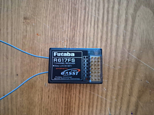 Futaba r617fs channel 4ghz - r617fs,