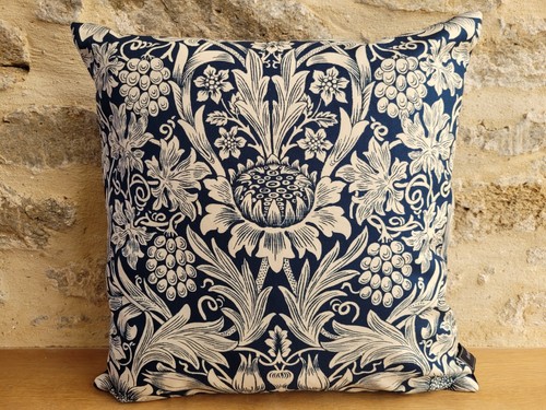 William morris cotswold - morris,