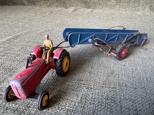 DINKY MASSEY HARRIS TRACTOR + DRIVER & Clifford Series Mini Farm Elevator M488
