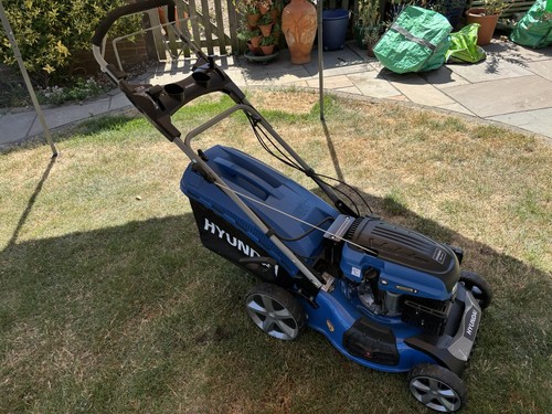 Hyundai petrol lawn mower self - petrol,
