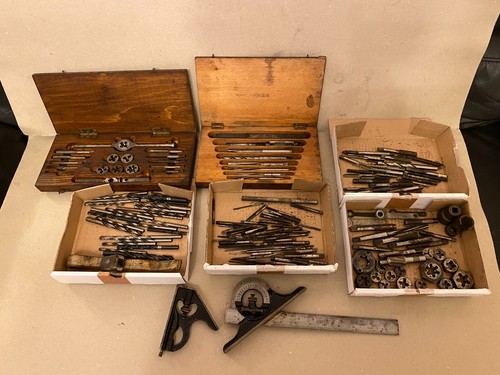 Large amount vintage - of, taps