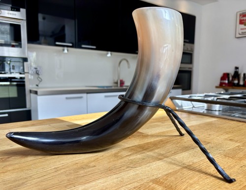 Large polished dringing - polished,