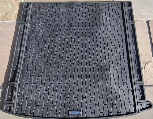 Genuine jaguar pace rubber - genuine,