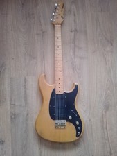 Guitar: Ibanez Blazer BL300 -