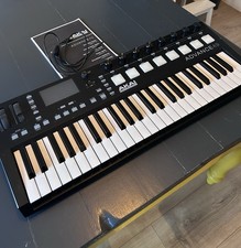 Akai Advance 49 USB Midi