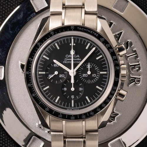 Omega speedmaster sapphire - omega,
