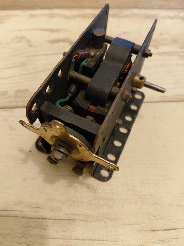 Meccano e20r side plate motor - side,