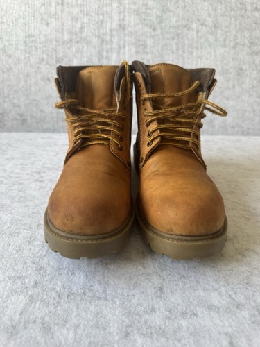 Vintage style leather hiking