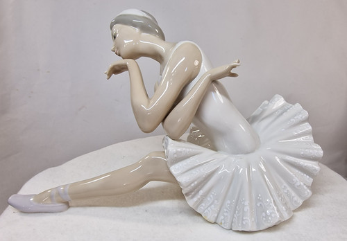 Vintage porcelain figurine - vintage,