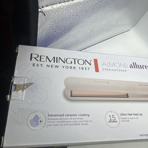 Remington hair straightener - hair,
