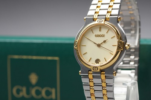 Near mint box gucci 9000m - /,