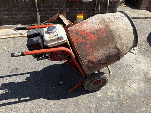 Belle cement mixer with honda - with,