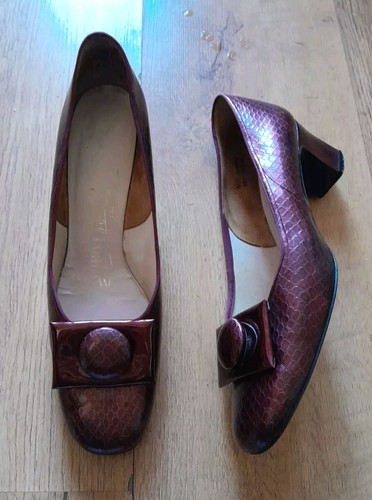 Miss holmes 70s - miss, 'salome'