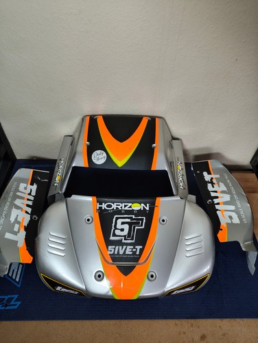Genuine losi 5ive body - genuine,