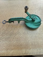 Vintage rustic Kitchen Cast