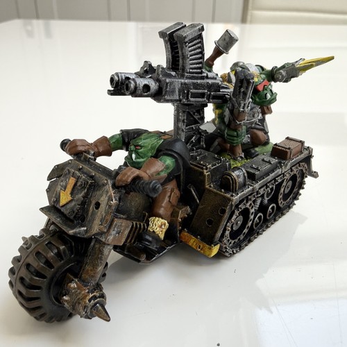 Ork wartrak gorkamorka - ork,