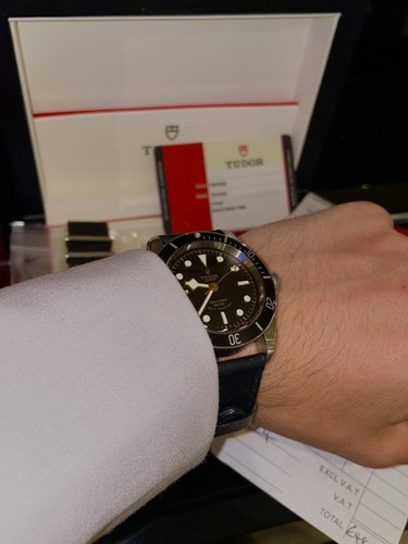 Tudor black bay heritage watch - black,
