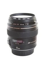 Canon EF 85mm f/1.8 USM