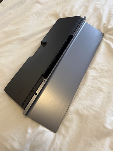 Oled centre stand - centre,