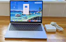 Apple MacBook Pro 14  2021 M1