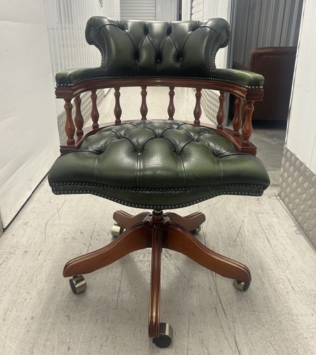 Green leather chesterfield - green,
