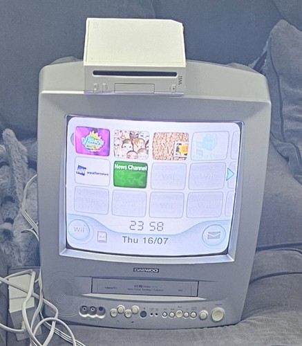 Daewoo crt vhs combo - ,