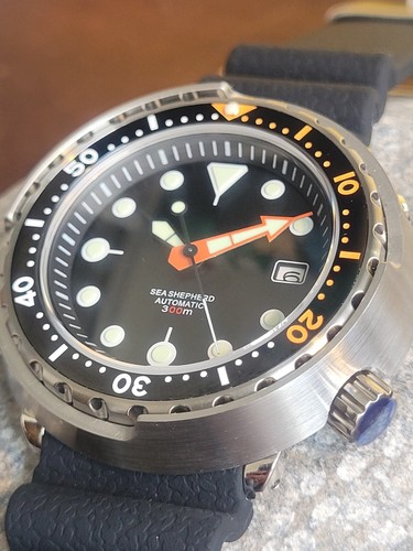 Automatic black tuna divers - automatic,