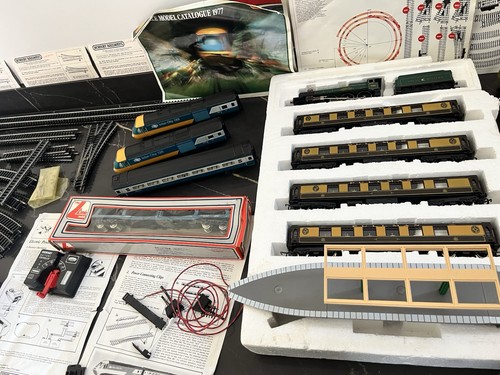 Vintage model train set bundle - vintage,