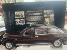 Minichamps 1/18 Bentley State Limousine 2002 Queen Elizabeth II New Super Rare