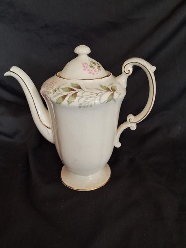 Paragonfine bone china teapot