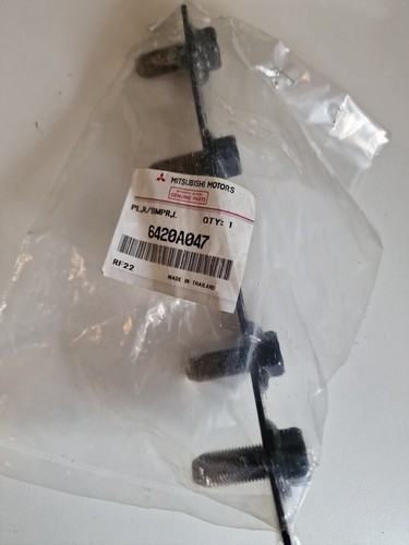 Genuine mitsubishi l200 rear - mitsubishi,