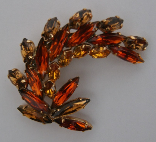 Stunning vintage amber - stunning, tone