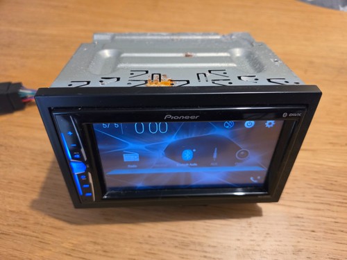 Pioneer mvh a200vbt - double, din