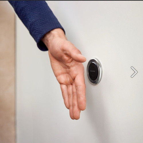 Infra red touchless toilet - infra-red,