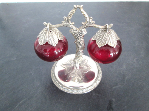 Stunning silver plated - stunning,