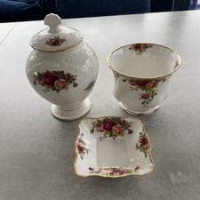 3 Royal Albert Country Roses