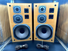 Yamaha NS-670 Bookshelf Stereo Speakers Pair Vintage Excellent Condition Working