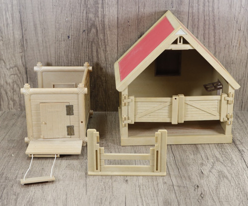 Sylvanian families stable - sylvanian,