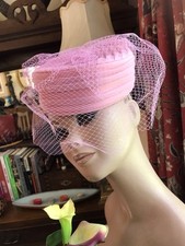 VINTAGE BERMONA PILL BOX HAT VEIL PINK WEDDING OCCASION RACES ORGANZA NET BOW EX