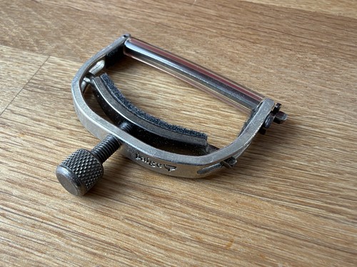 Paige capo guitar - p6-n,