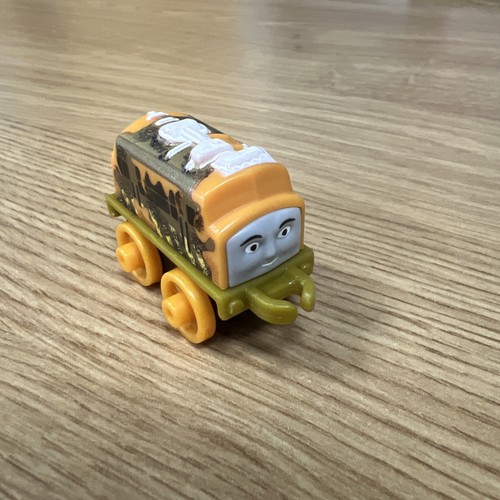 Thomas friends minis - &,