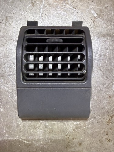 Peugeot 205 air vent - air,