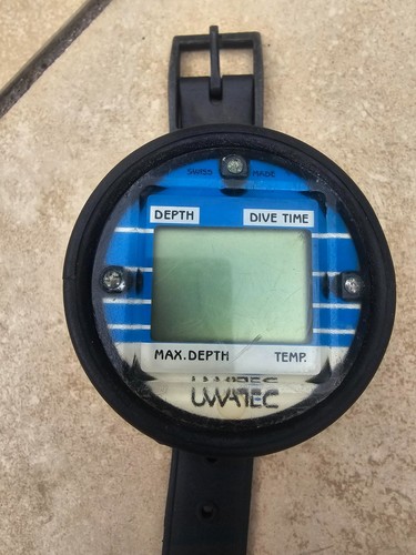 Uwatec wrist dive computer - uwatec,