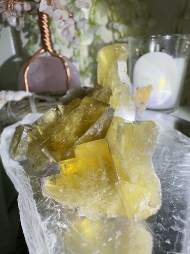 Yellow high quality cubic - high,
