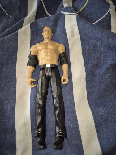 Wwe kane figure used - kane,