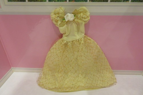 Hasbro sindy three - sindy,